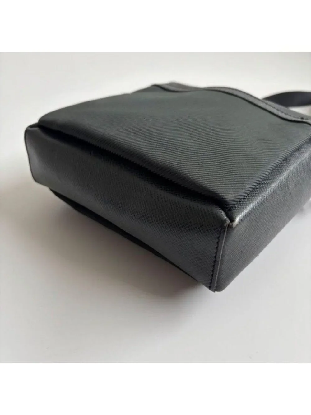 Louis Vuitton Shoulder Bag Sayan Ardoise Taiga Leather Nylon